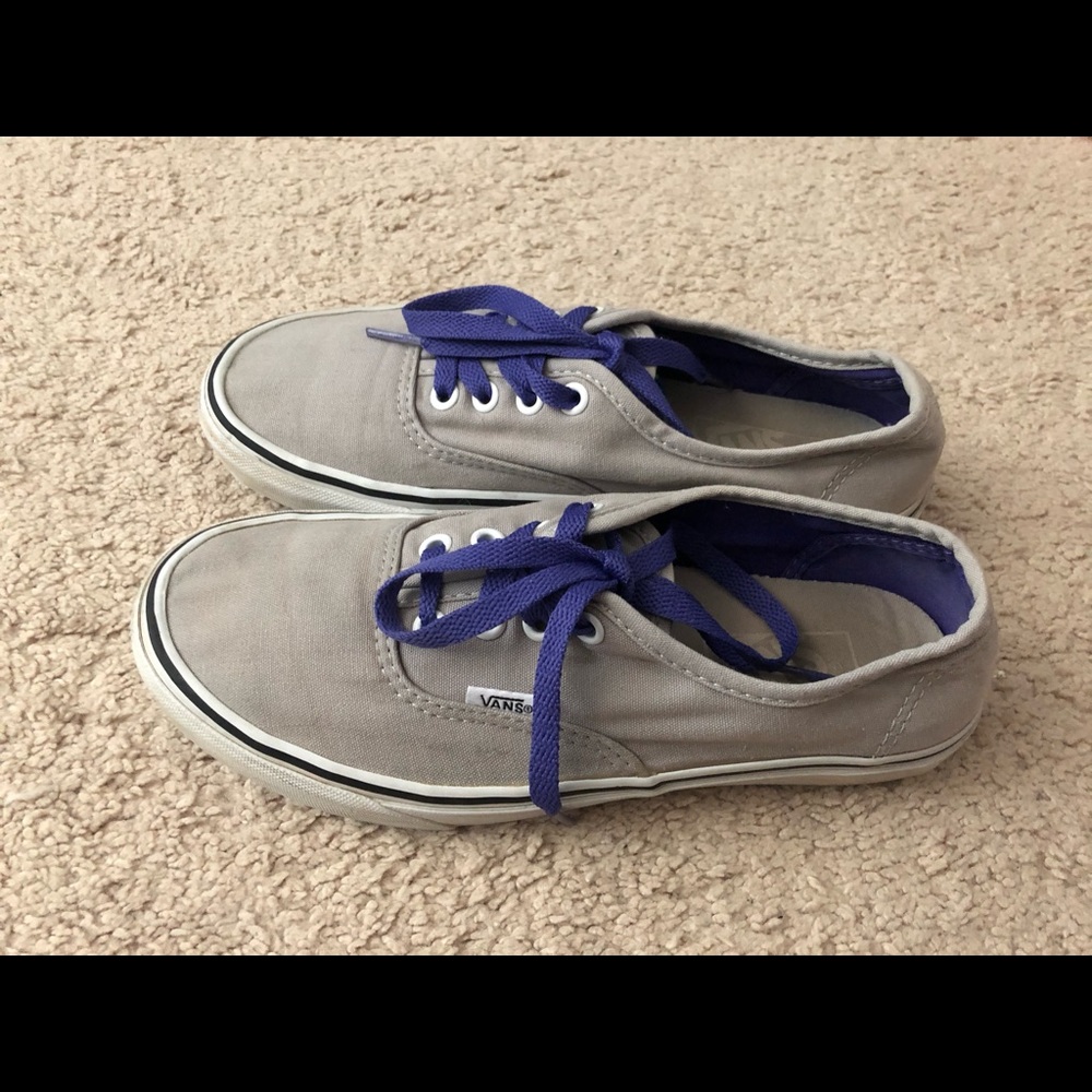 Vans - Picture 3 of 4